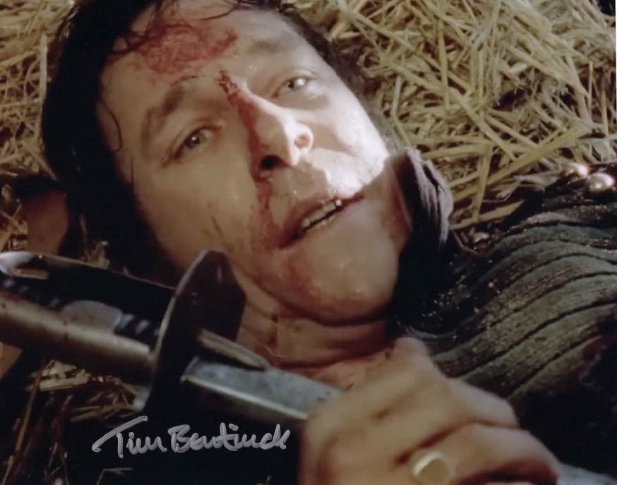 TIM BENTINCK - Captain Murray  in Sharpe's Rifles -  hand signed 10 x 8 photo