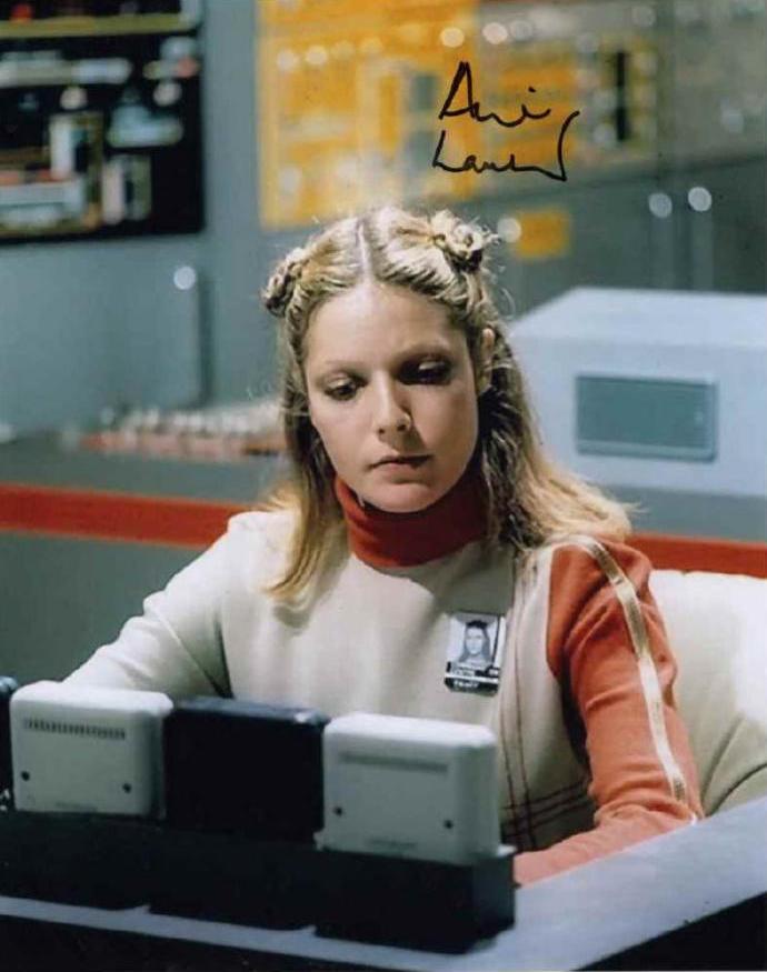 ANNIE LAMBERT -Main Misson Operative Julie Tracy in Space 1999 - hand signed 10 x 8 photo