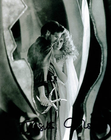 LYSETTE ANTHONY- Lyssa in  Krull - hand signed 10 x 8 photo