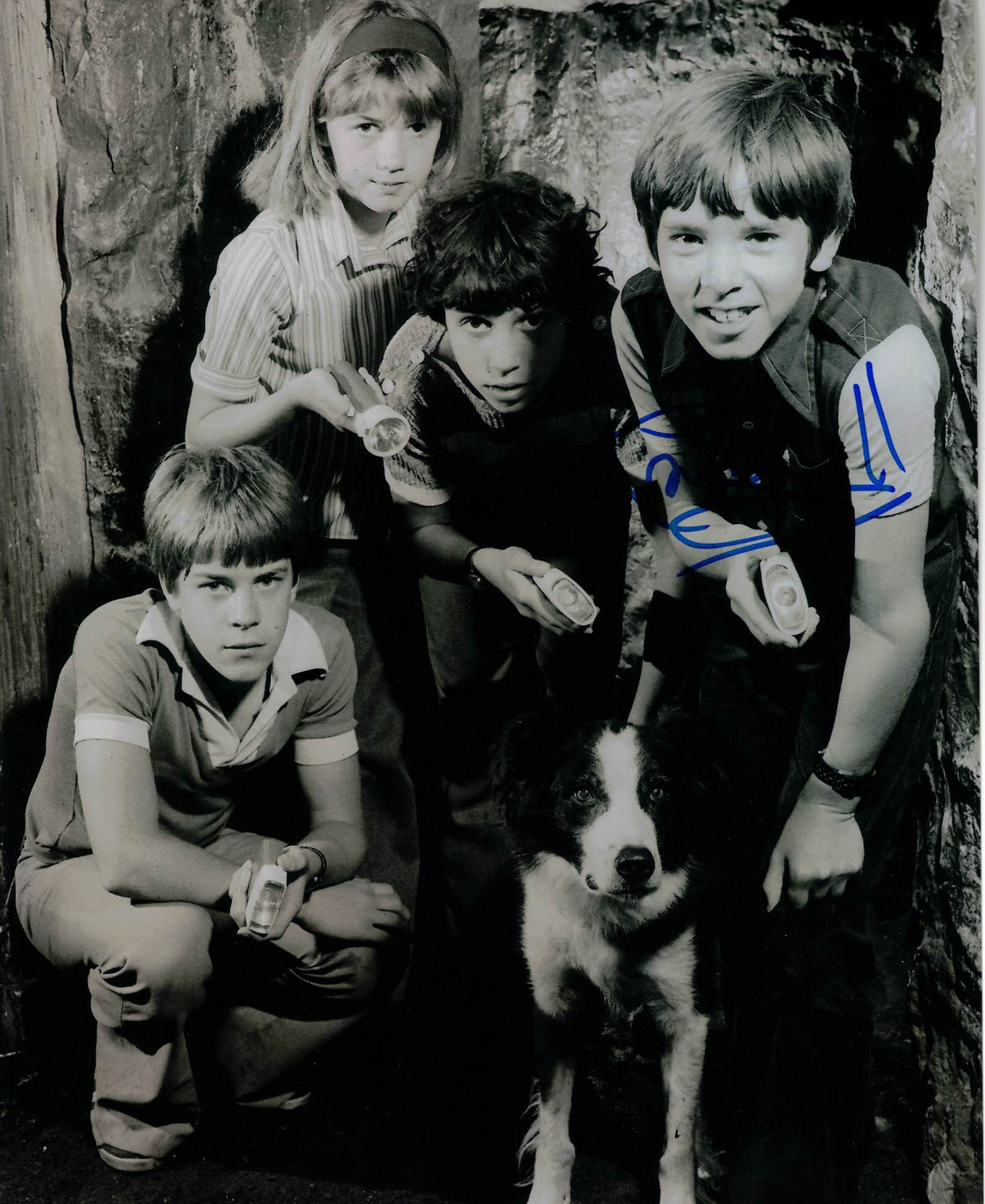 GARY RUSSELL -Dick in Enid Blyton's Famous Five (1978)-hand signed 10 x 8 photo