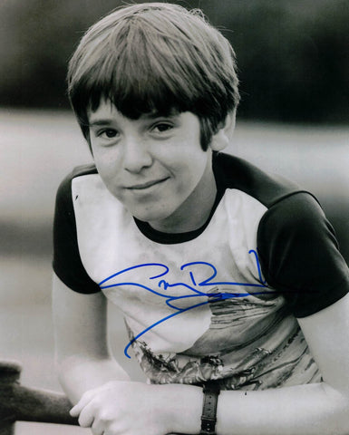 GARY RUSSELL -Dick in Enid Blyton's Famous Five (1978)-hand signed 10 x 8 photo