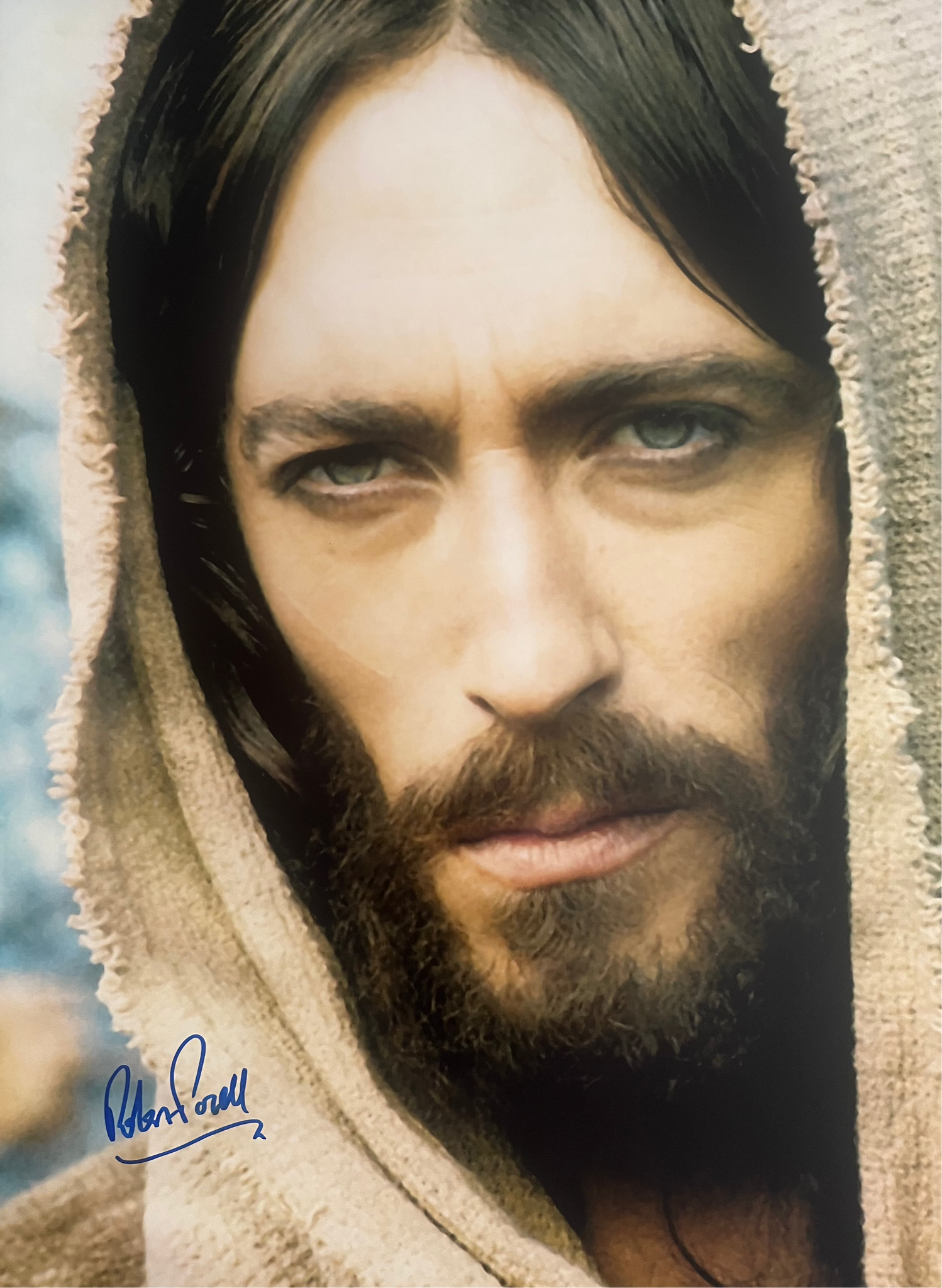 ROBERT POWELL - Jesus Christ in Jesus of Nazareth hand signed 16 x 12 large photo