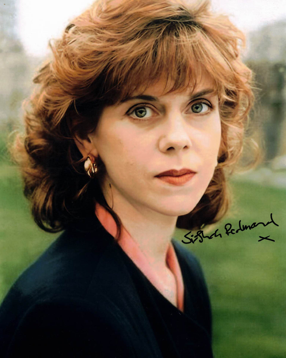 Leon Connell SIOBHAN REDMOND - Maureen Connell in Between The Lines - hand signed 1 ...