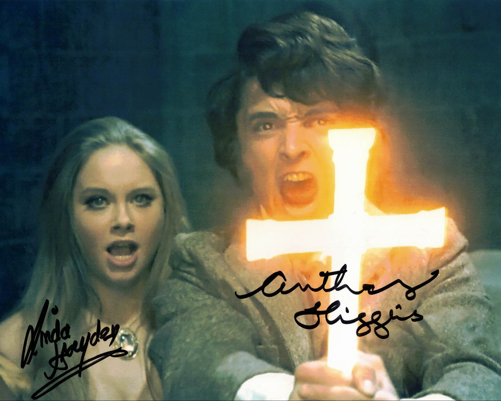 LINDA HAYDEN & ANTHONY HIGGINS - Taste The Blood Of Dracula double signed 10 x 8