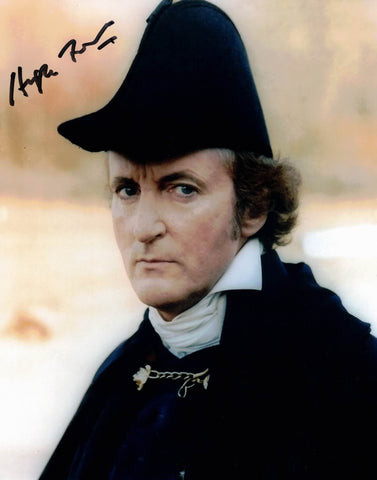 HUGH FRASER - Wellington in Sharpe hansd signed 8 x 10 photo