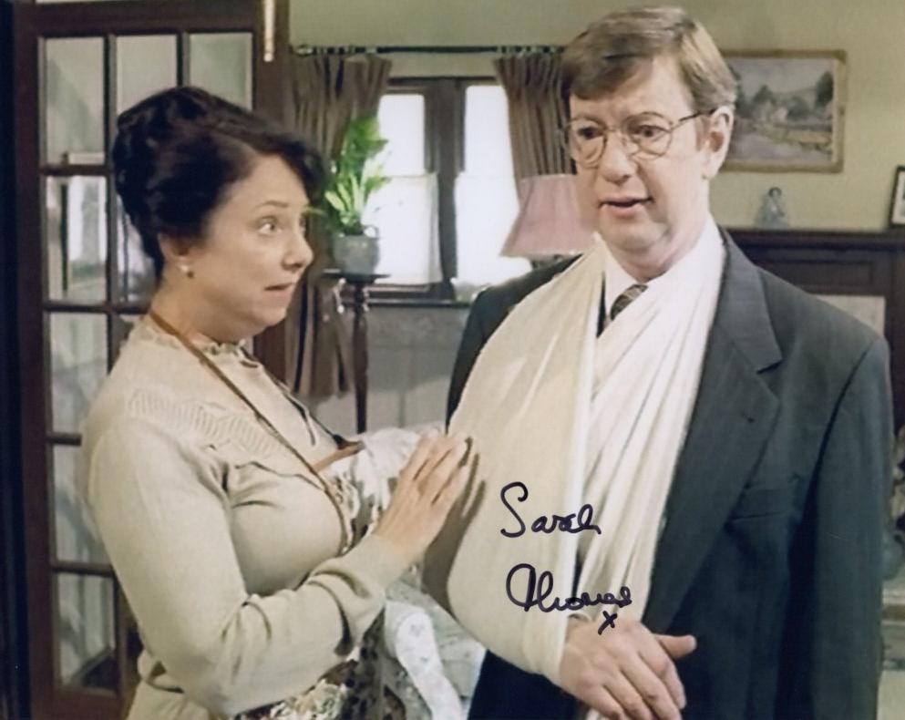 SARAH THOMAS Glenda Wilkinson In Last Of The Summer Wine Hand Sign sarah-thomas-glenda-wilkinson-in-last-of-the-summer-wine-hand-sign
