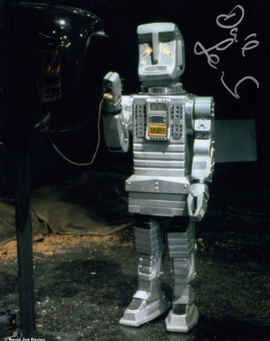 DAVID LEARNER - Marvin The Paranoid Android - Hitchhikers  Guide To The Galaxy  hand signed 10 x 8 photo