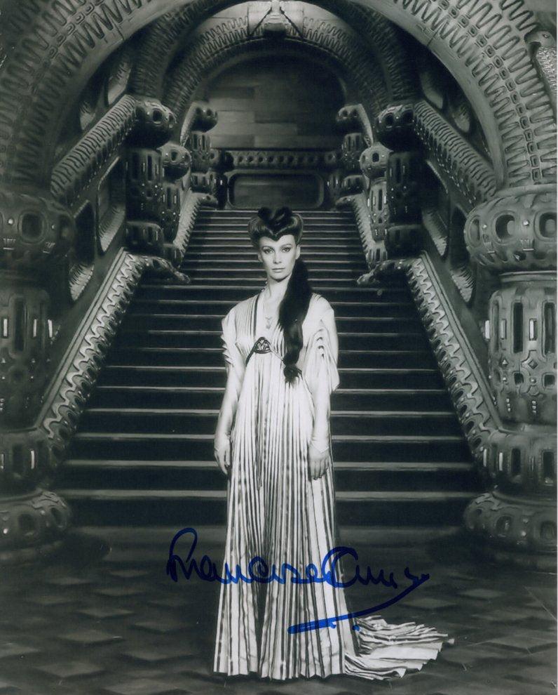 FRANCESCA ANNIS - Lady Jessica in Dune  hand signed 10 x 8 photo