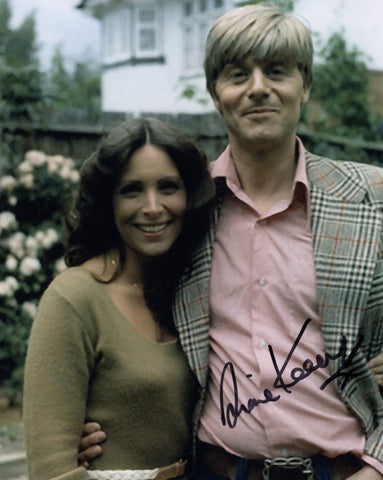 DIANE KEEN - Sandy in Rings On Their Fingers- hand signed 10 x 8 photo