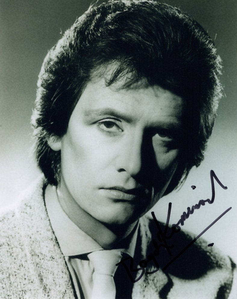 BOGDAN KOMINOWSKI (LEE GRANT) - singer and actor in James Bond - A View To A Kill Hand signed 10 x 8 photo