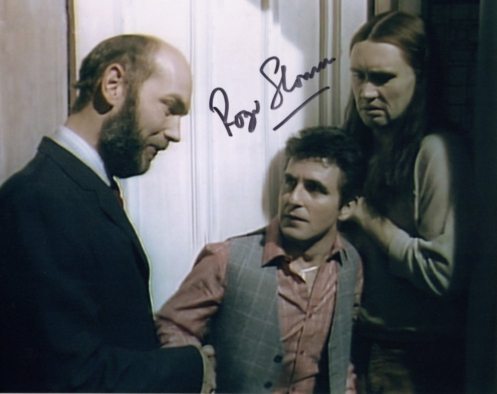 ROGER SLOMAN - Right bleeding b***ard in The Young Ones - hand signed 10 x 8 photo