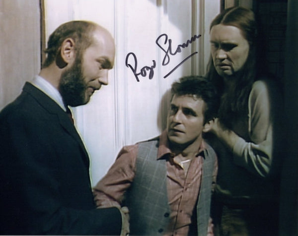 ROGER SLOMAN - Right bleeding b***ard in The Young Ones - hand signed 10 x 8 photo