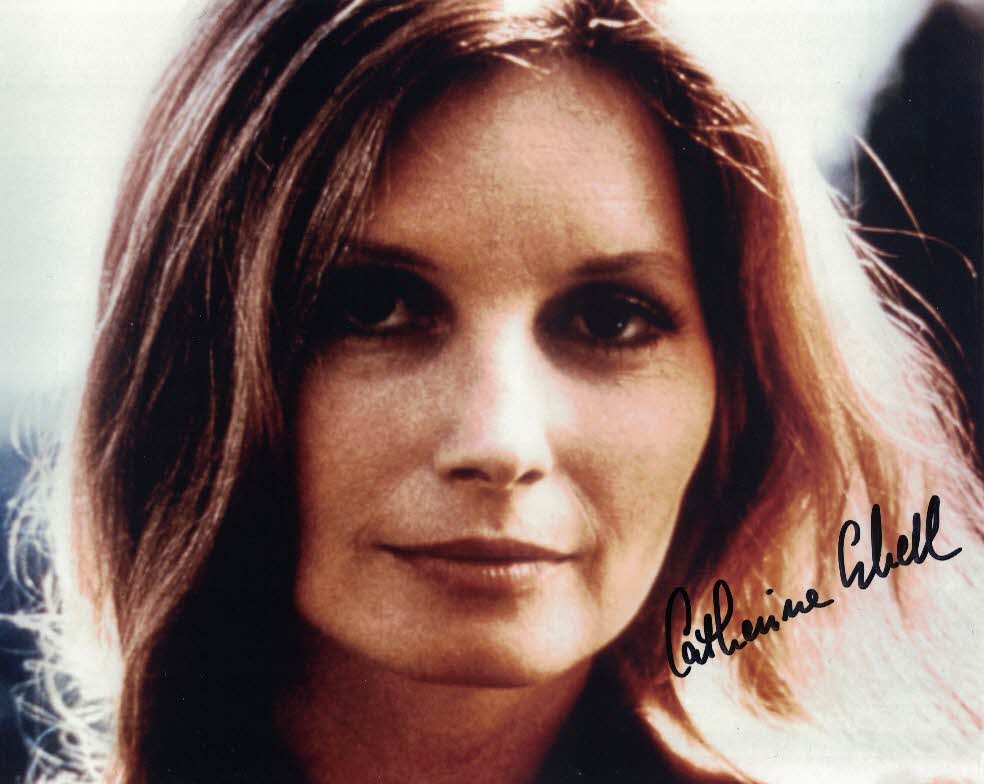 CATHERINE SCHELL - Nancy in On Her Majesty's Secret Service – Autographica