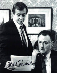 DEREK FOWLDS - Bernard Woolley in Yes Minister hand signed 10 x 8 photo