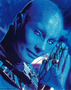 VIRGINIA HEY - Zhann in Farscape hand signed 10 x 8 photo