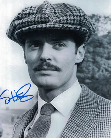 SIMON WILLIAMS - James Bellamy in Upstairs Downstairs hand signed 10 x 8 photo