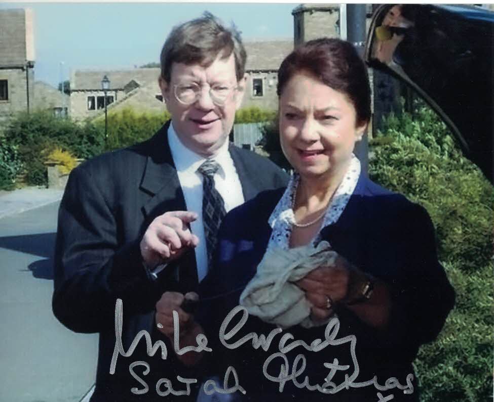 MIKE GRADY & SARAH THOMAS -Barry and Glenda in Last of The Summer Wine double signed