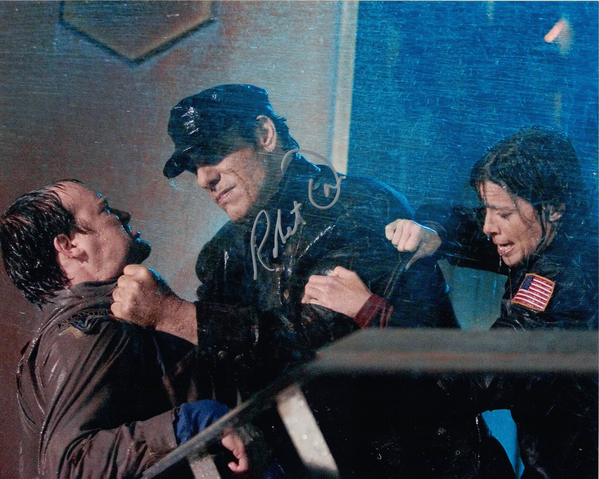 ROBERT DAVI - Cdr Acastus Kolya in Stargate Atlantis hand signed 10 x 8 photo