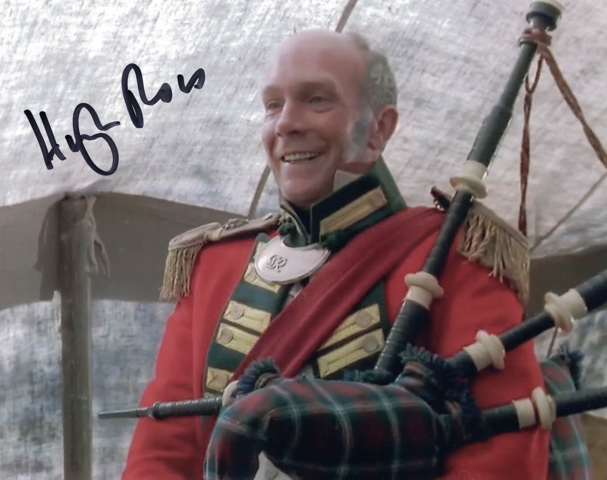 HUGH ROSS - Mungo Munro in Sharpe -  Hand signed 10 x 8 photo