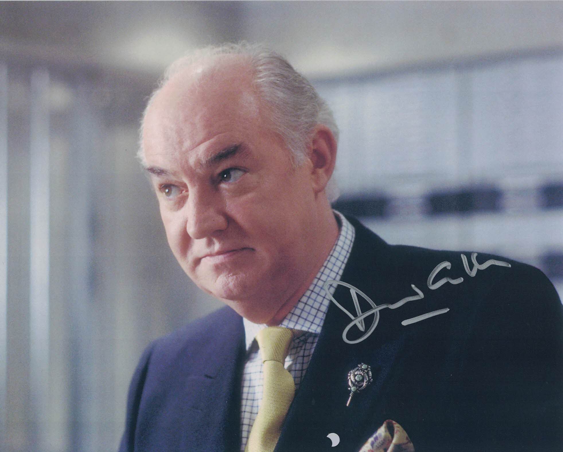 DAVID CALDER  - Sir Robert King in James Bond The World Is Not Enough hand signed 10 x 8 photo