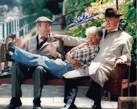 TOM OWEN - Tom Simmonite in Last of The Summer Wine - hand signed 10 x 8 photo