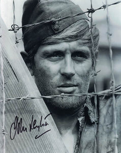 JOHN LEYTON - Orde in Von Ryan's Express hand signed 10 x 8 photo