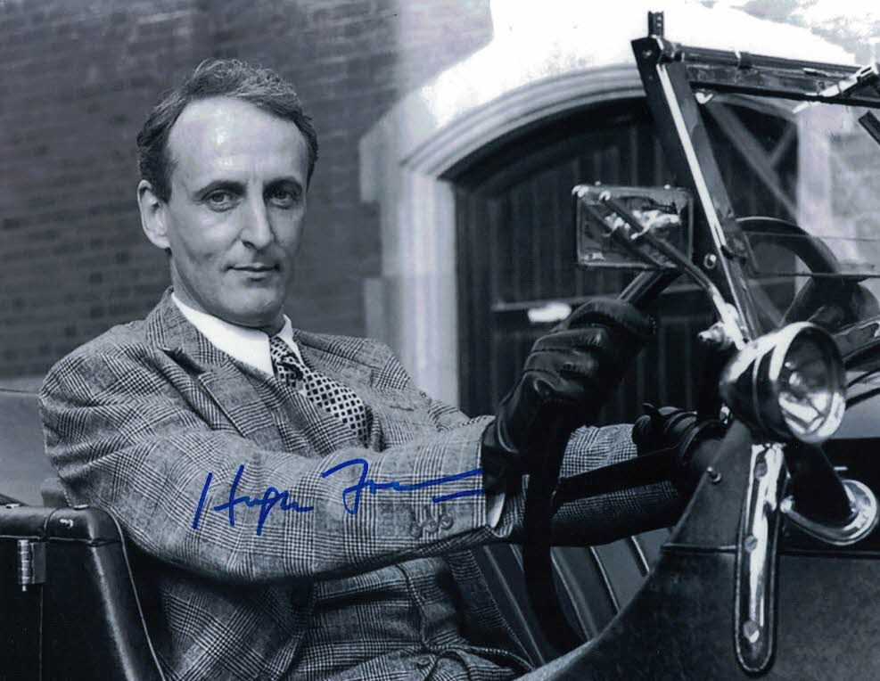 HUGH FRASER - Hastings in Poirot hand signed 10 x 8 photo