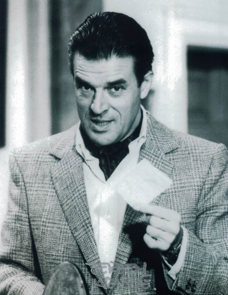 JEROEN KRABBE - General Georgi Koskov in The Living Daylights - James Bond Hand signed x 8 photo