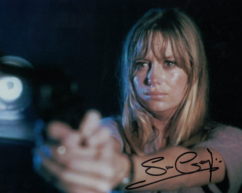 SUSAN GEORGE - Amanda in Fright  hand signed 10 x 8 photo