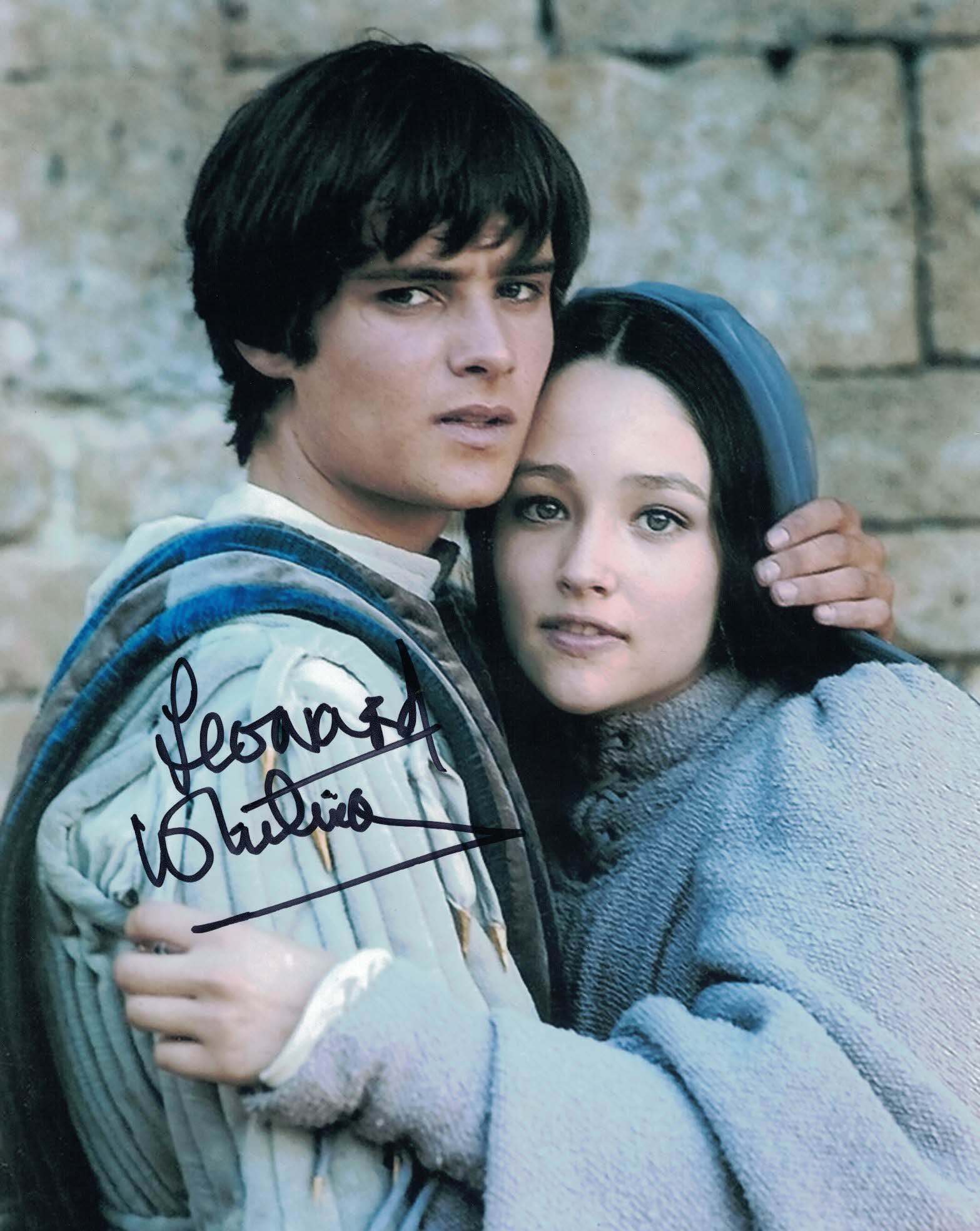 LEONARD WHITING - Romeo in Zeffirelli's Romeo &  Juliet hand signed 10 x 8 photo